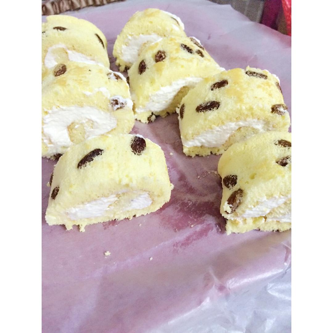 葡萄干蛋糕卷