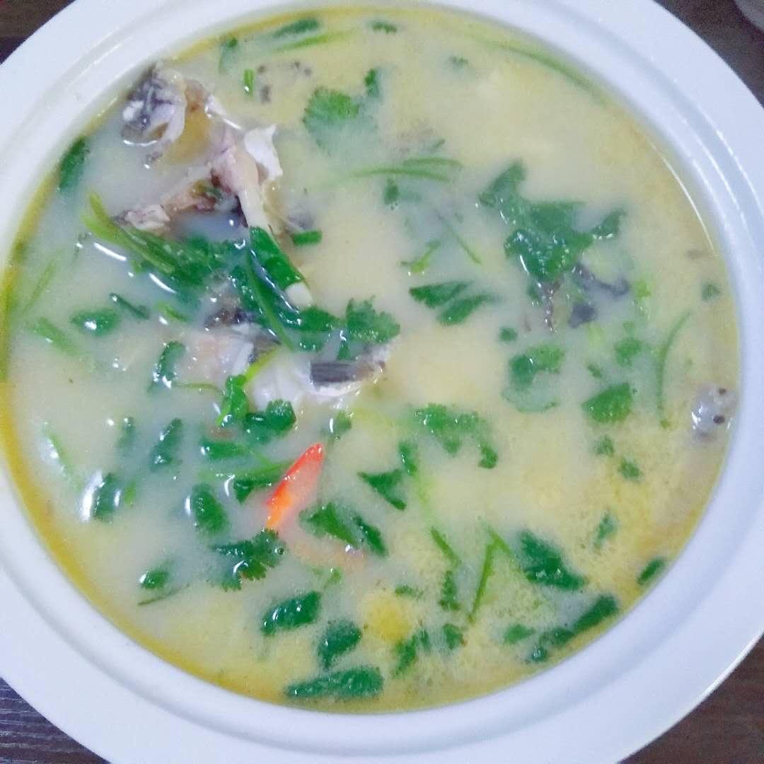 鲫鱼豆腐汤