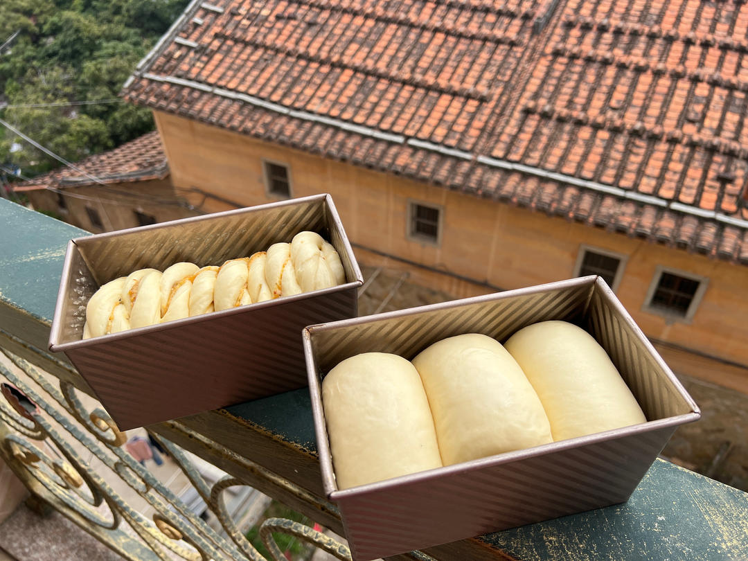 纯奶手撕吐司的做法 步骤1