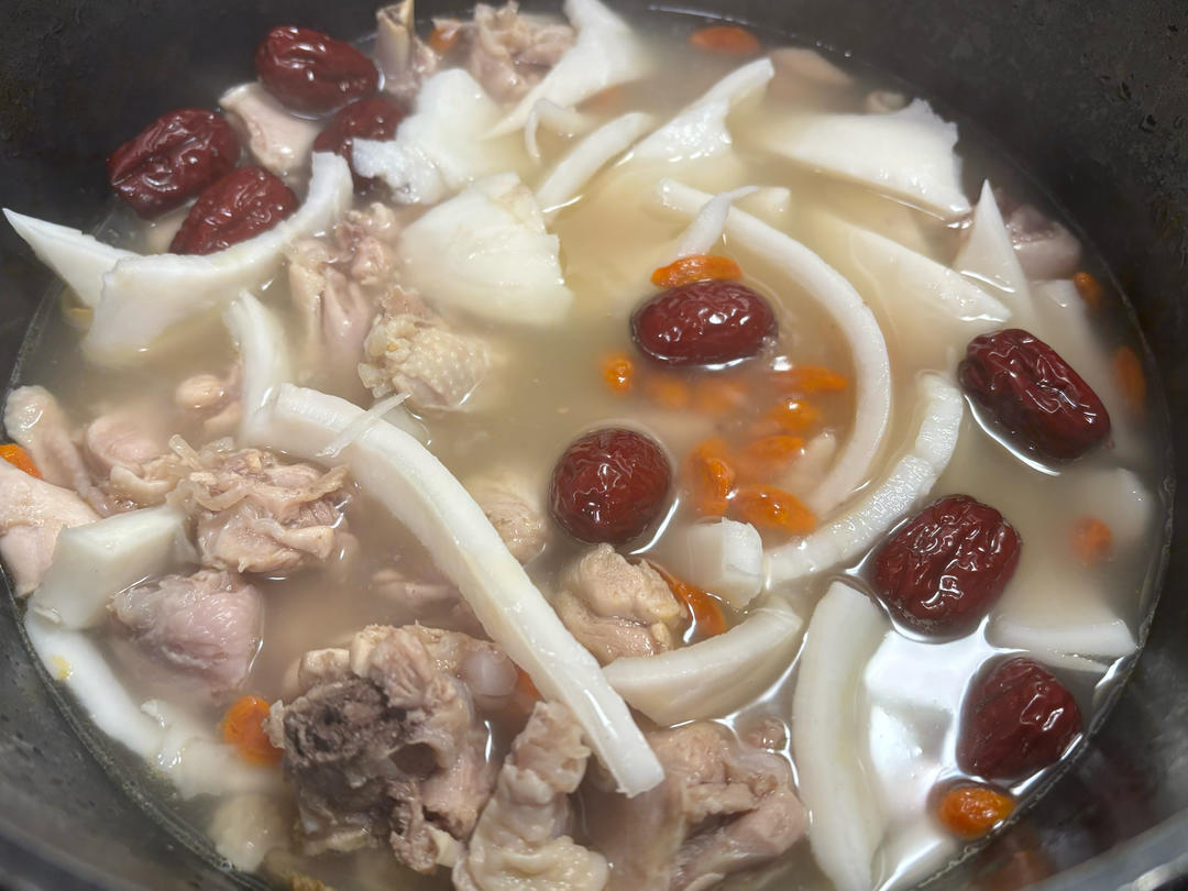 不加一滴水的椰子鸡