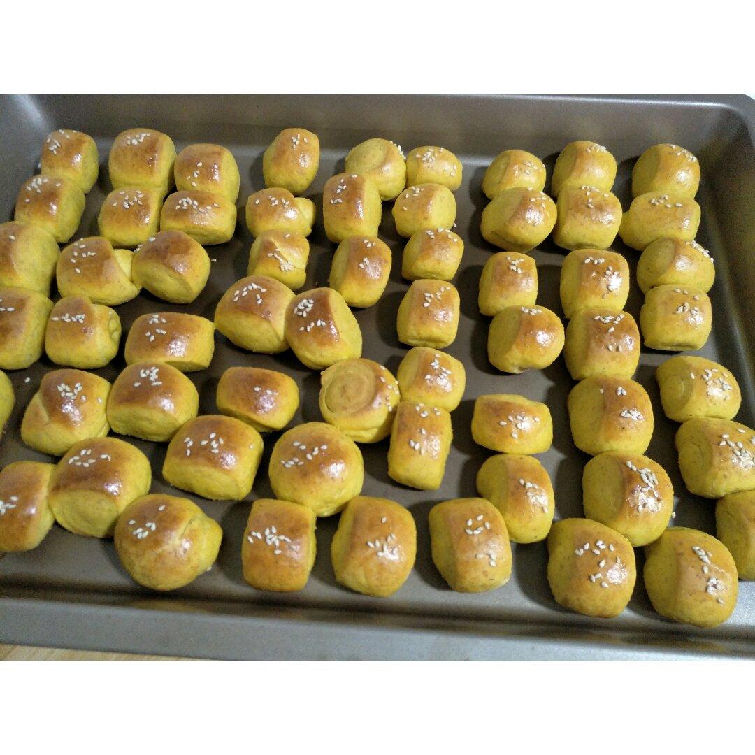 胡萝卜奶油小面包