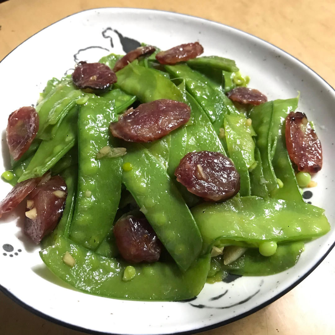 腊肠炒荷兰豆