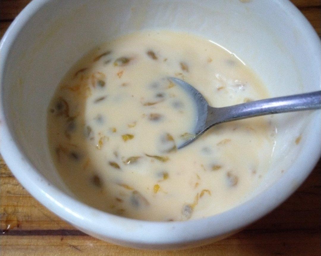 酸奶百香果饮料的做法