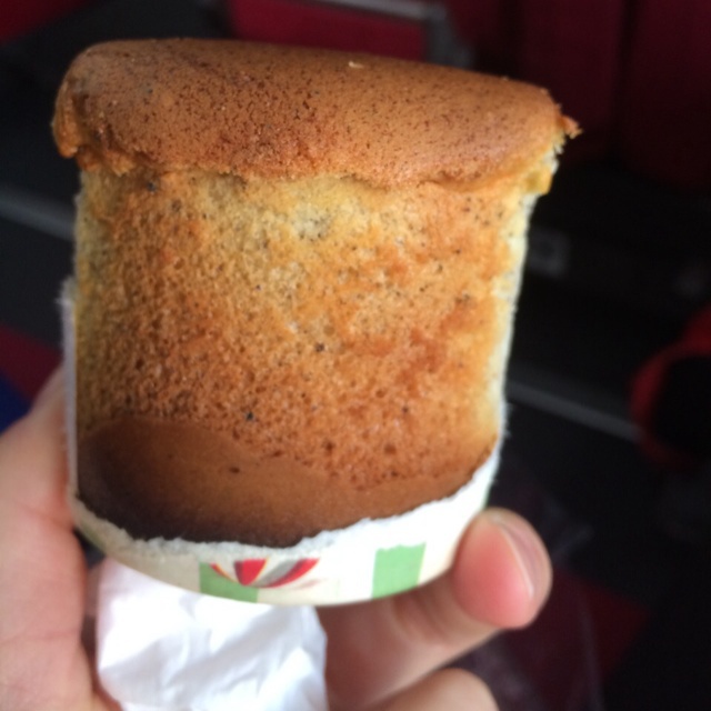 消耗淡奶油之作——淡奶油小蛋糕