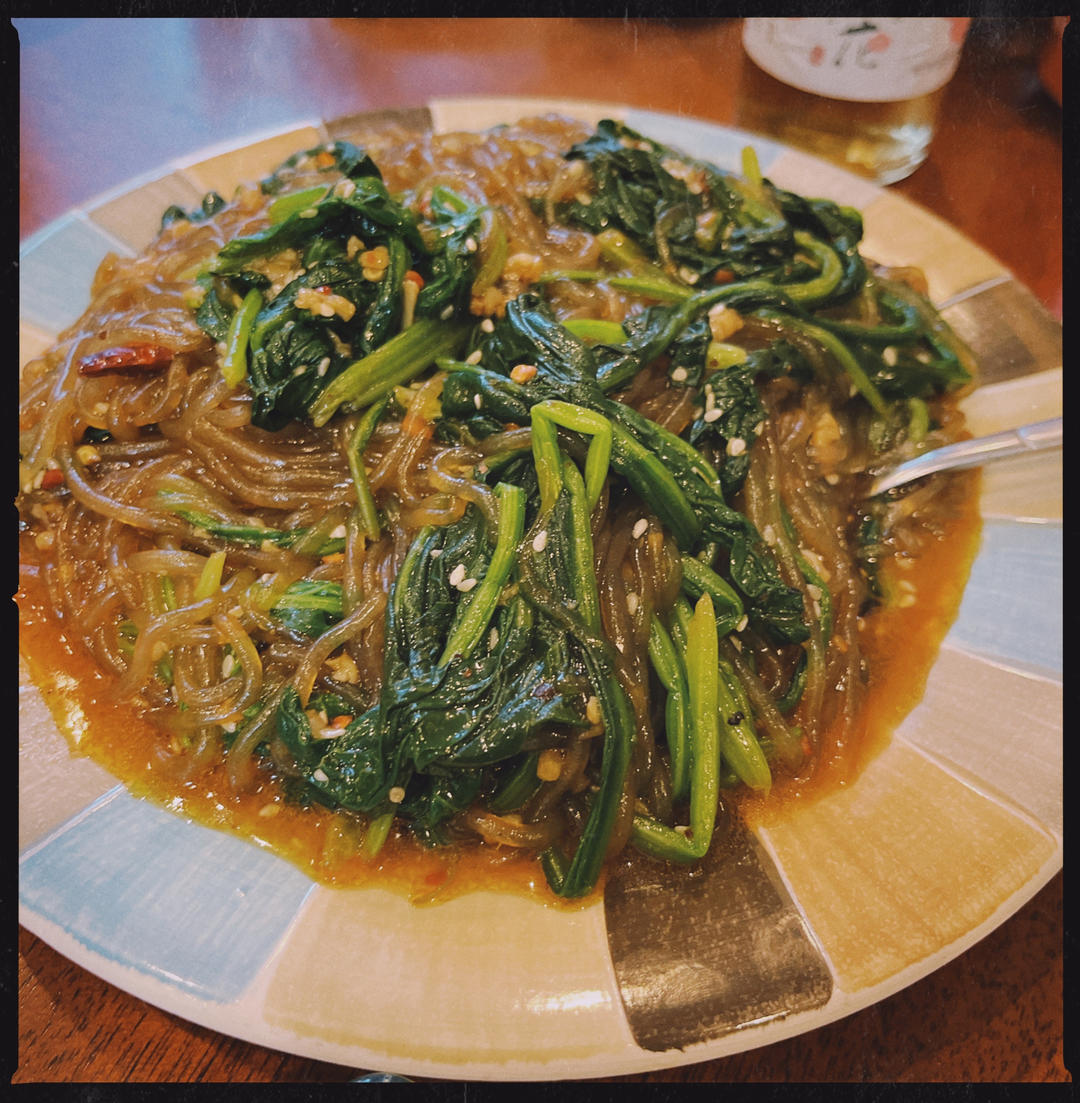 开胃爽口又营养的菠菜拌粉丝