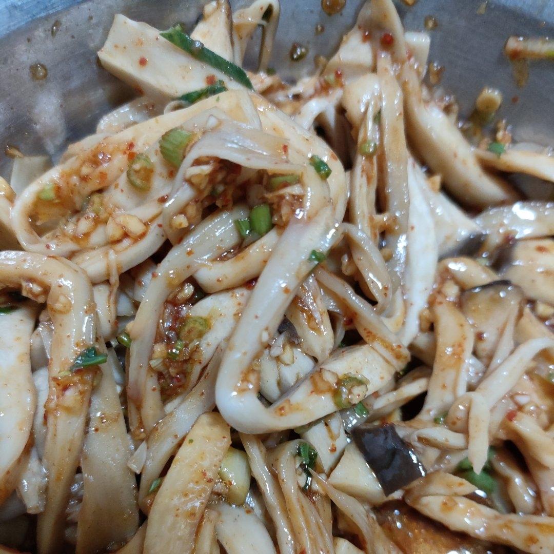 凉拌杏鲍菇（升级版万能凉拌汁）