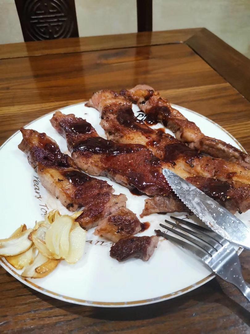 不可能失手的煎牛排教程，把牛排煎成吃不起的样子！