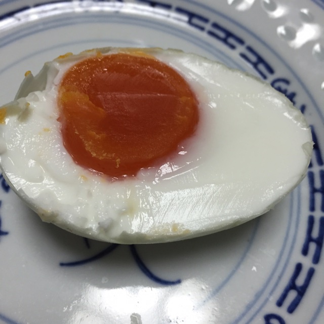 朴素的咸鸭蛋