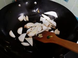 减脂香炖蘑菇豆腐的做法 步骤2