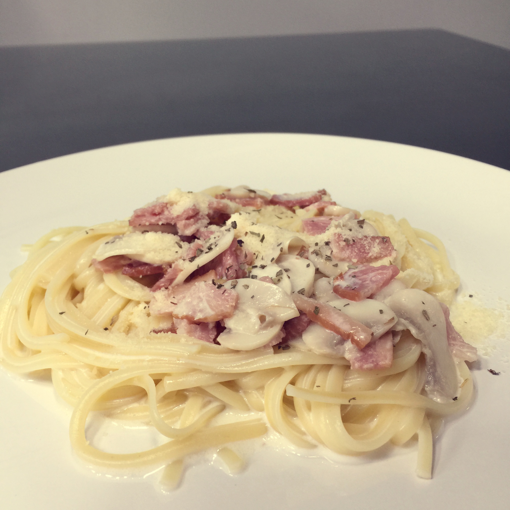 奶油培根意大利面