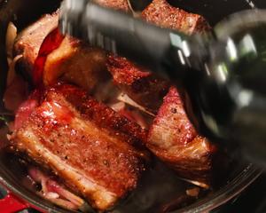 简单又巨好吃的红酒炖牛肋骨的做法 步骤4