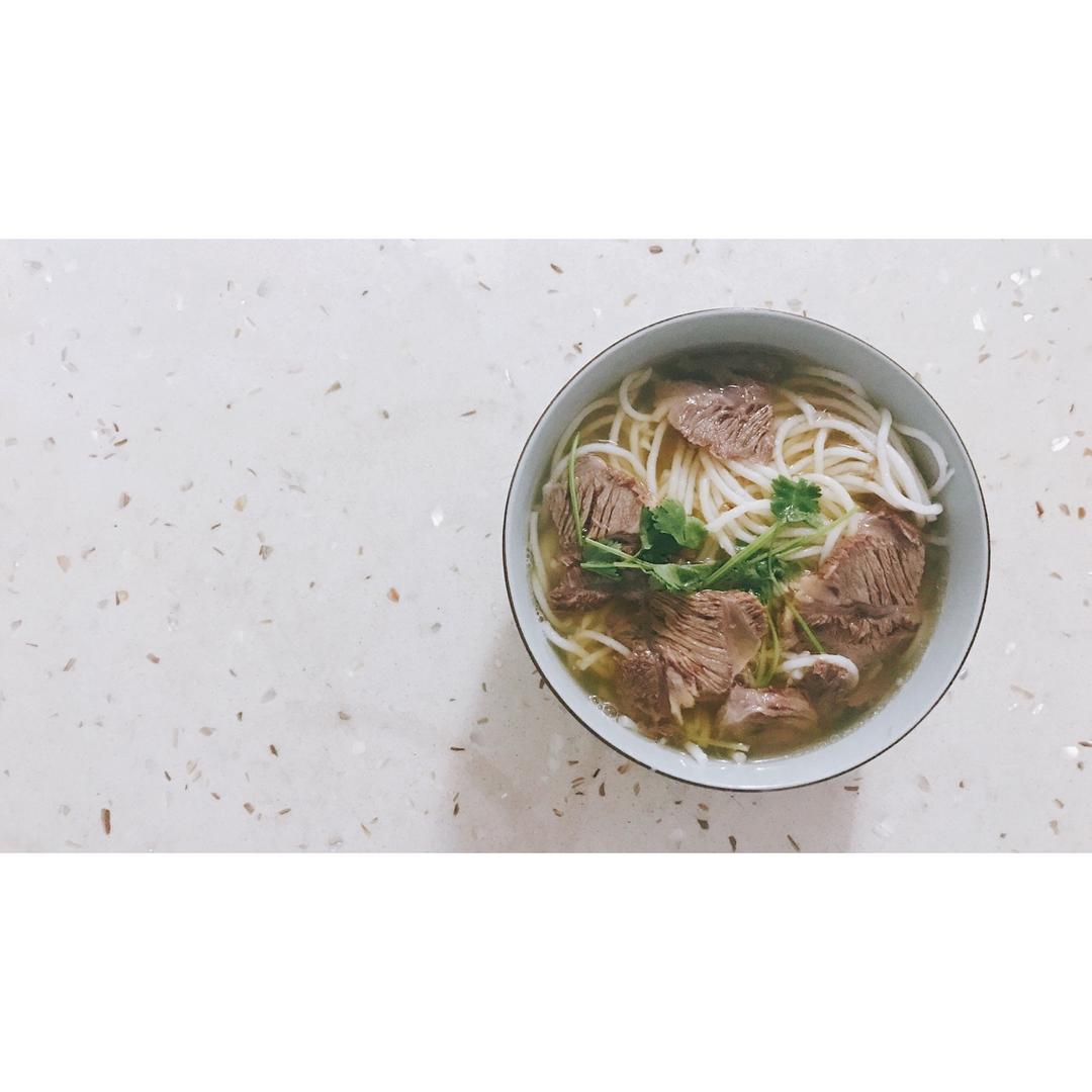 清汤牛肉粉