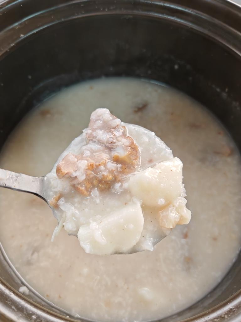 健脾养胃·烧骨淮山粥