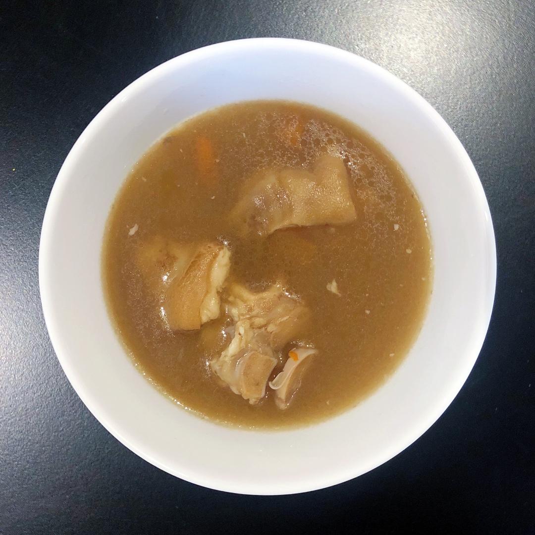 芋头花生猪脚汤【曼食慢语】