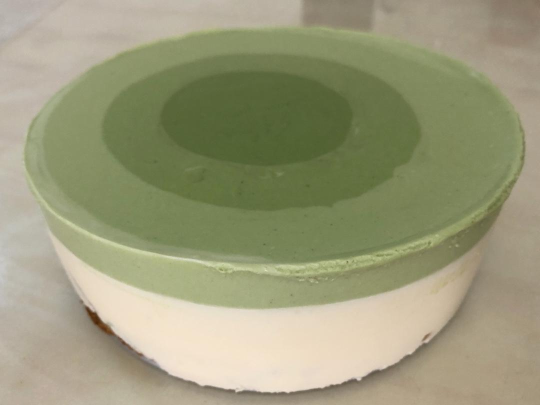 渐变抹茶慕斯蛋糕：我Amanda带着既美又作的抹茶甜点又来了！【曼食慢语】