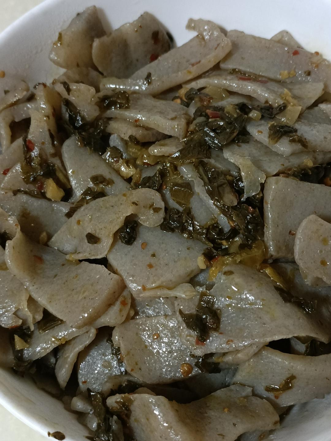 腌菜炒魔芋