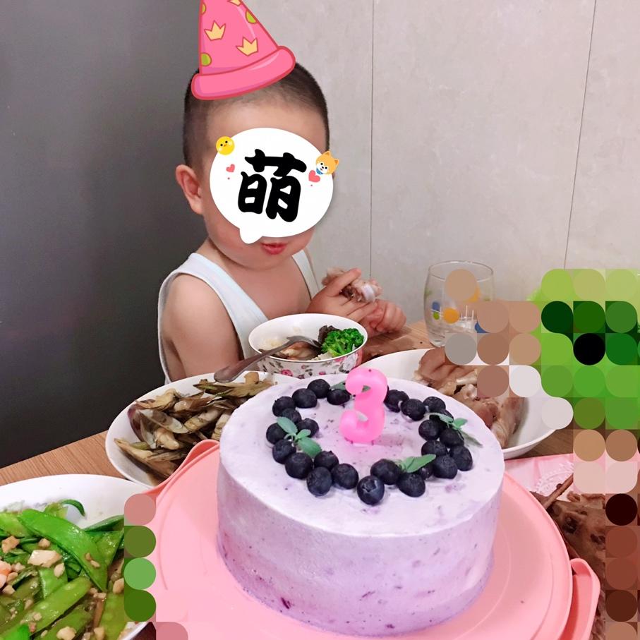蓝莓奶油蛋糕