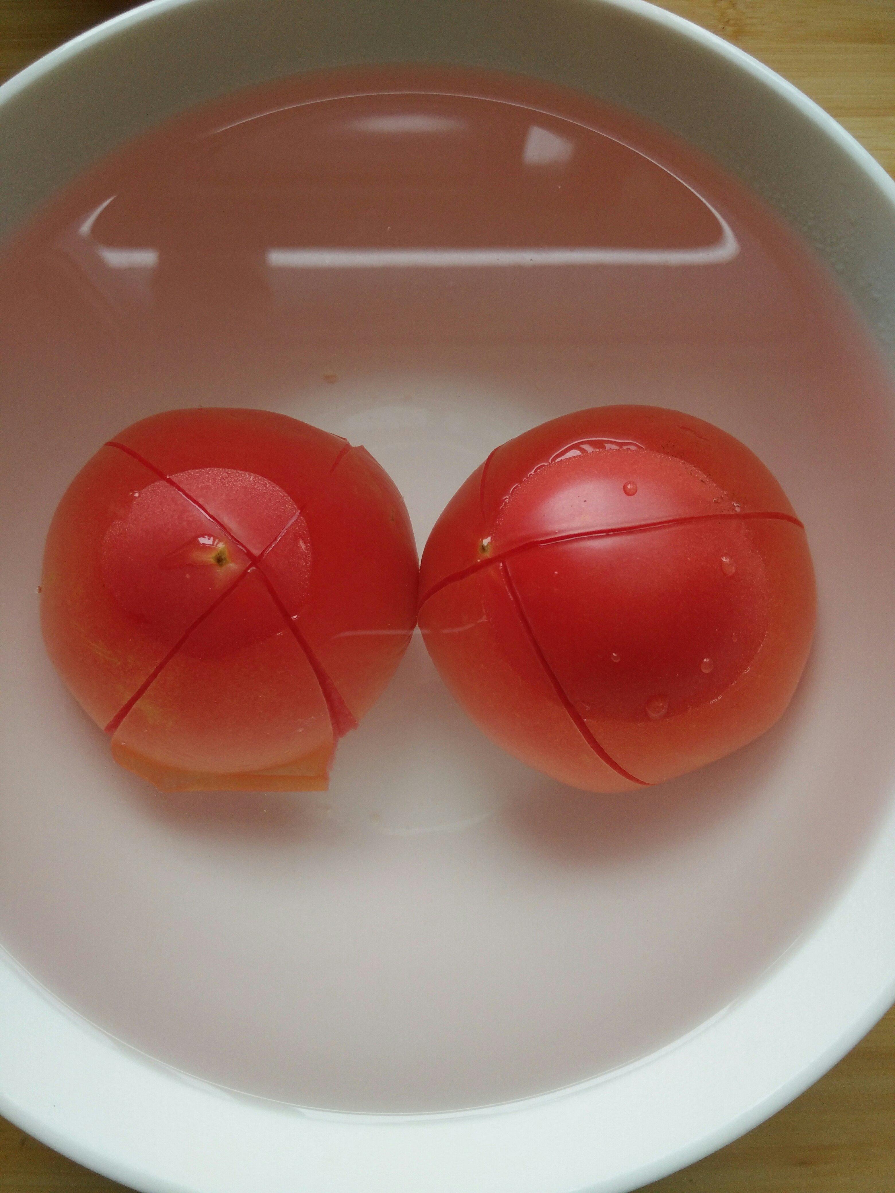 清爽西红柿疙瘩汤的做法 步骤3
