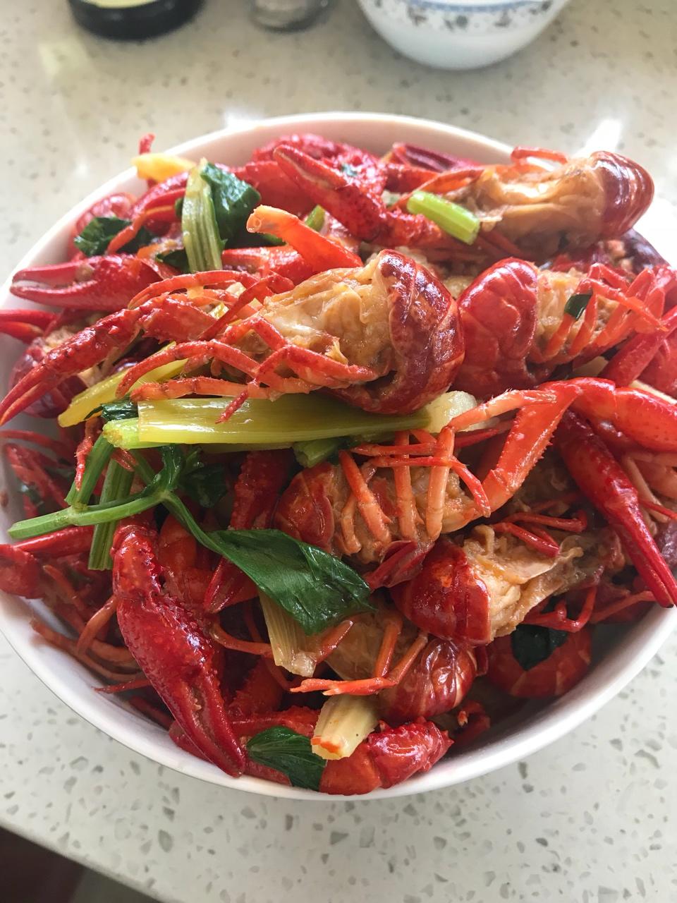 香辣小龙虾-超详细处理干净步骤！