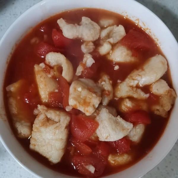 番茄鱼巴沙鱼（也可以用番茄龙利鱼），番茄酱汁超浓郁，营养又下饭！