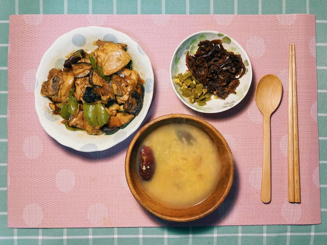 黄焖鸡米饭