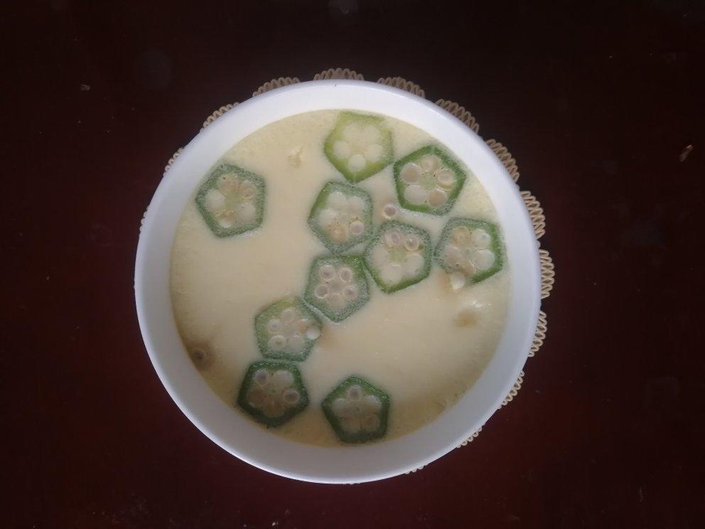 颜值控-做一朵开在碗里的花秋葵蒸水蛋