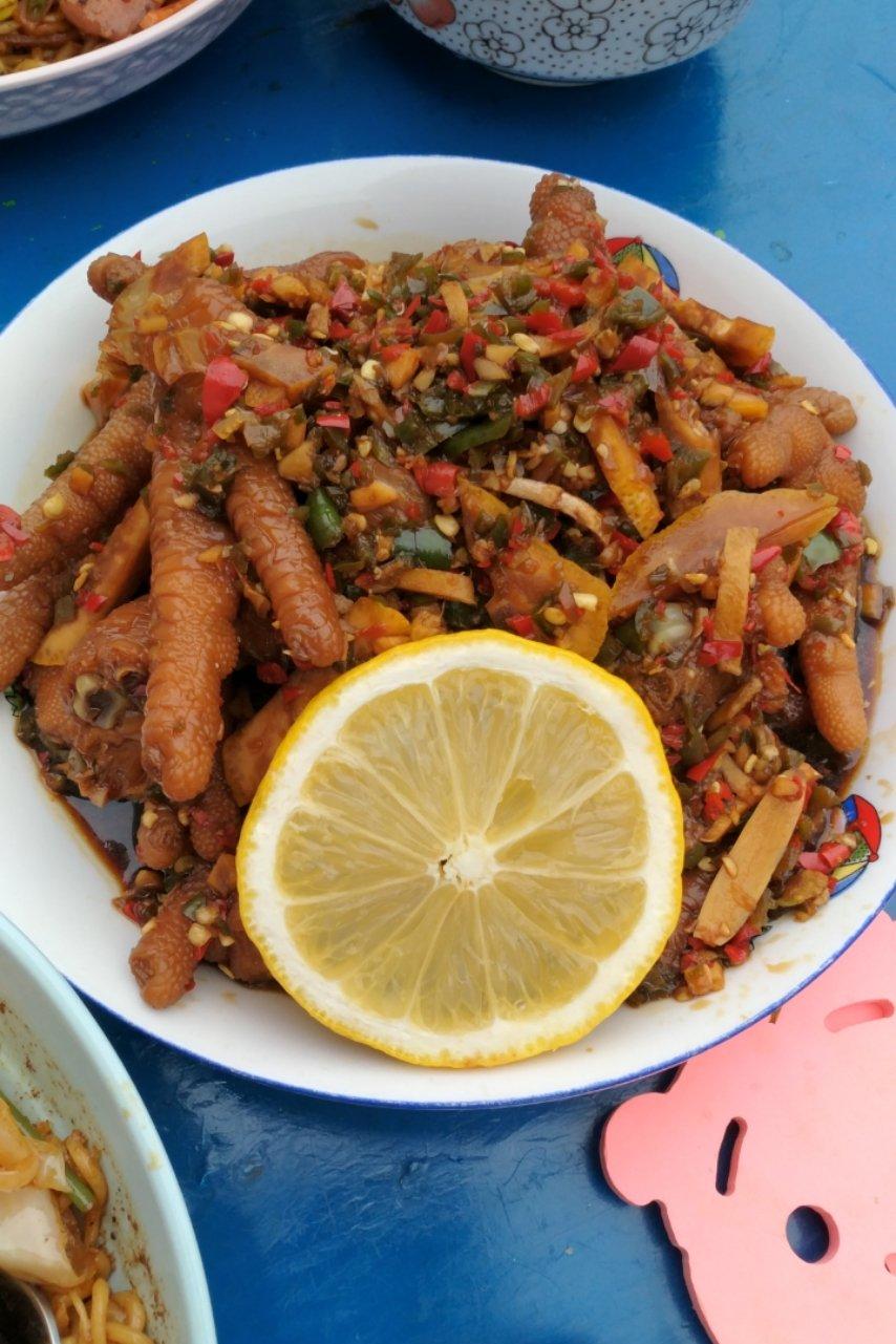 停不下来的秘制凉拌鸡爪