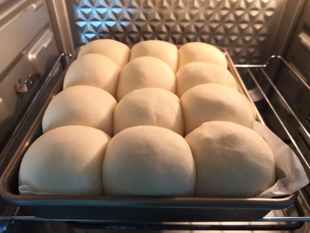 一次发酵同样松软的椰蓉小面包