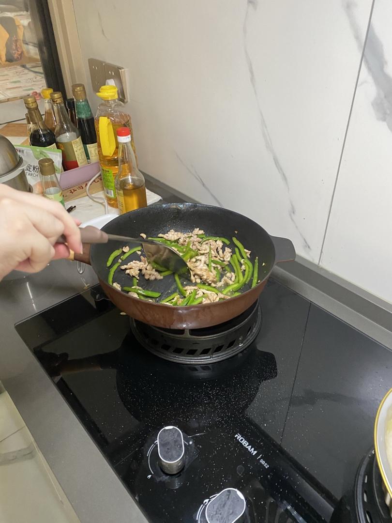 ‼️好吃到舔盘的青椒肉丝盖浇饭