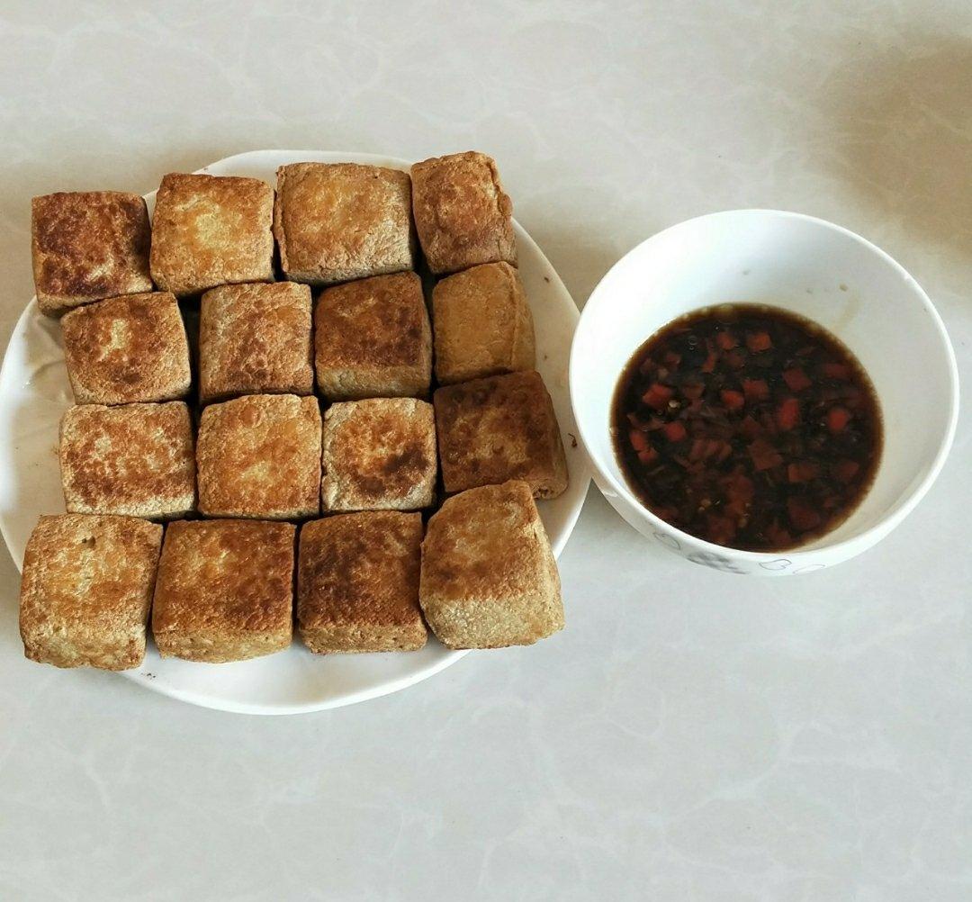 煎臭豆腐