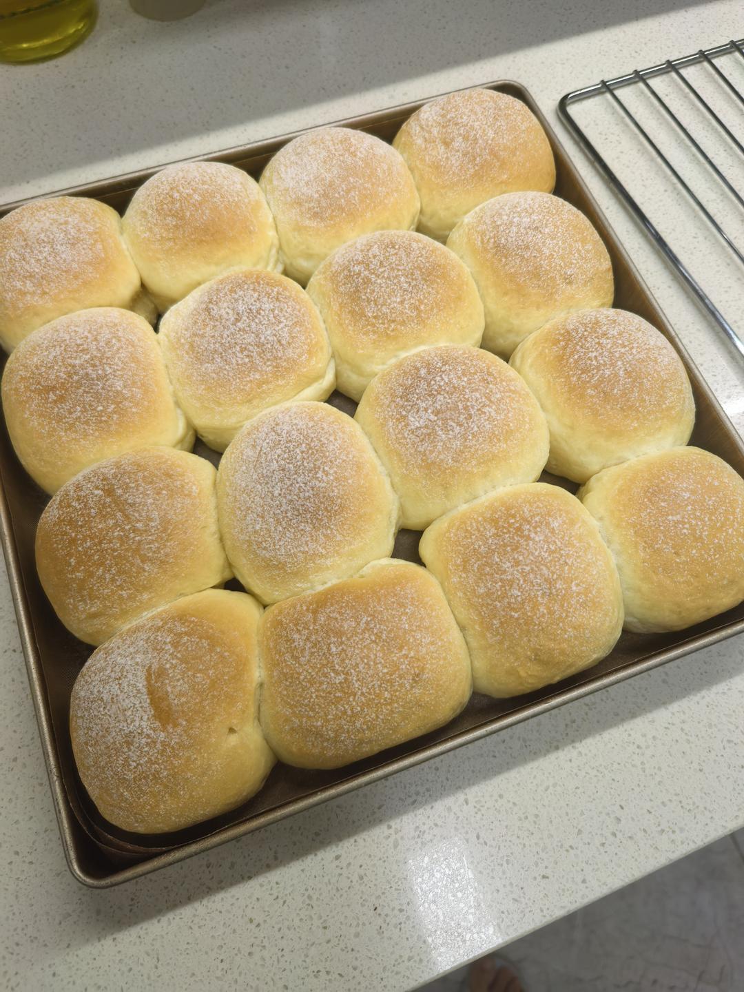 消耗淡奶油---超级柔软奶油小面包