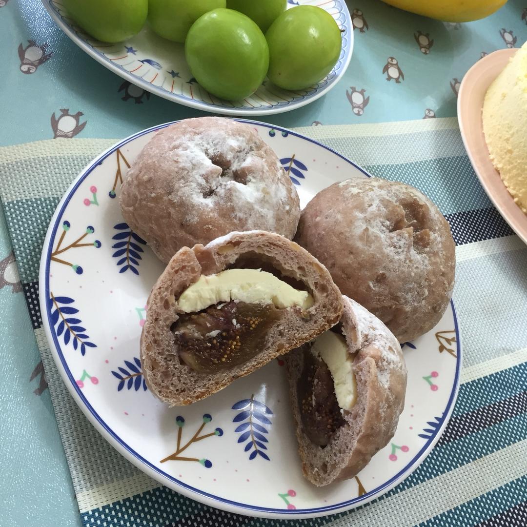 红酒无花果乳酪球