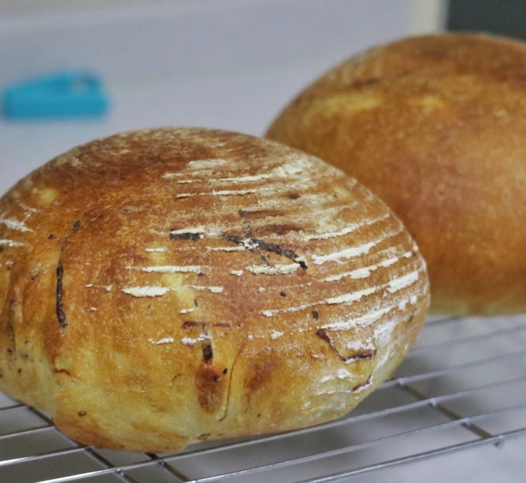 天然酵种西葫芦帕玛森乳酪欧包