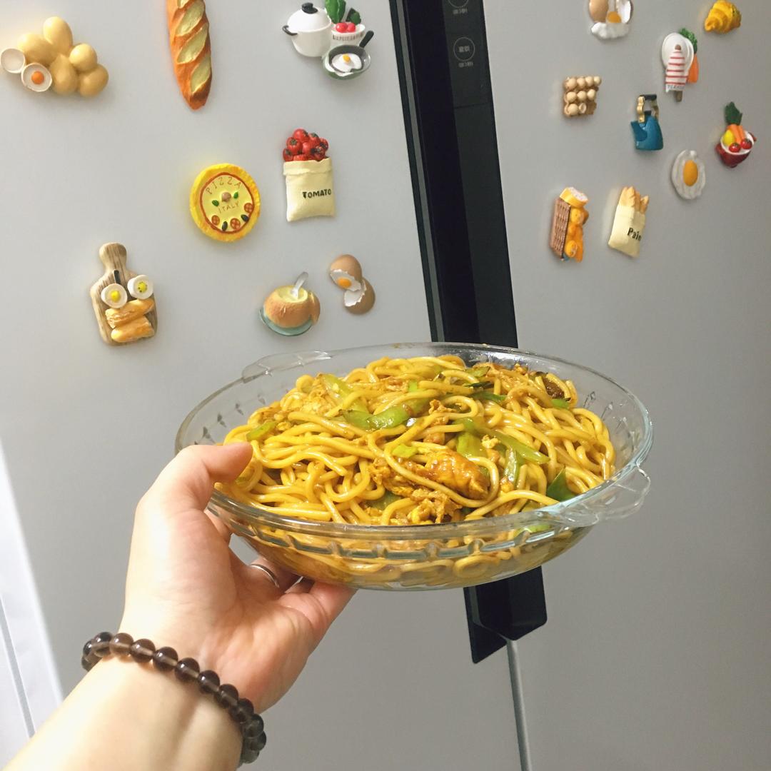 快手光盘青椒鸡蛋炒面