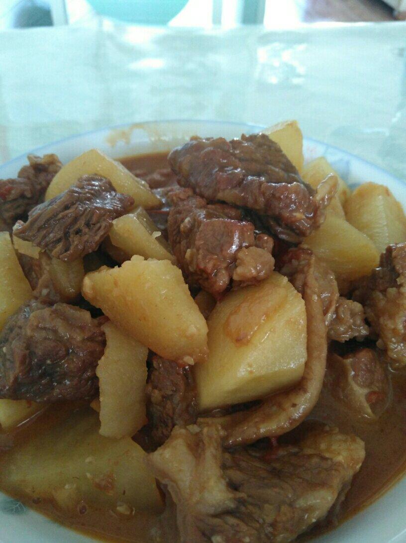 炖牛肉