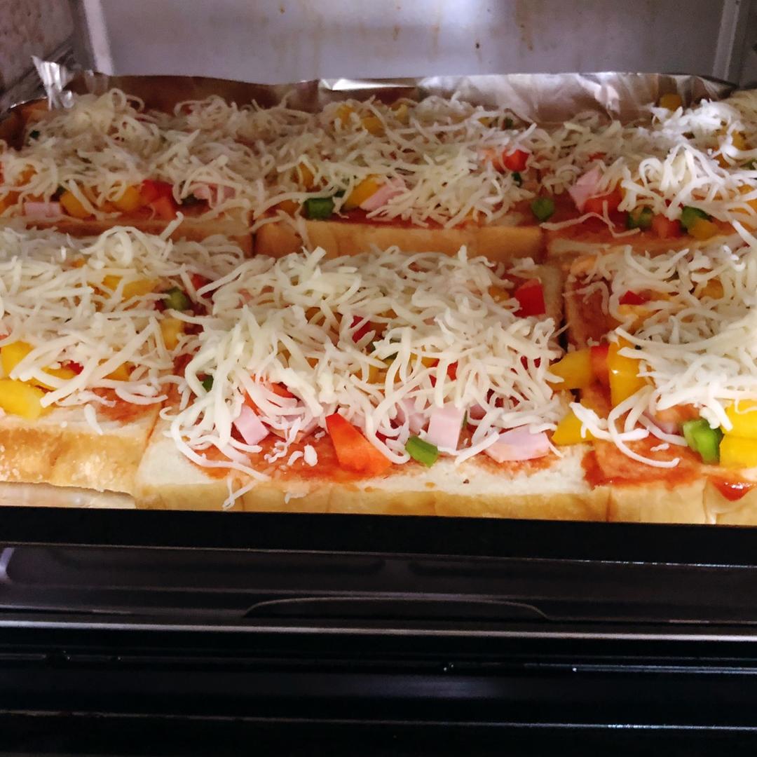 超好吃面包披萨🍕