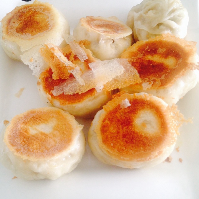 水塘做的鲜肉水煎包