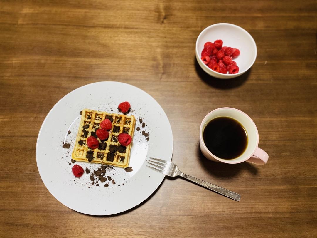 不加泡打粉也能无比松软的华夫饼，蛋奶香味儿十足