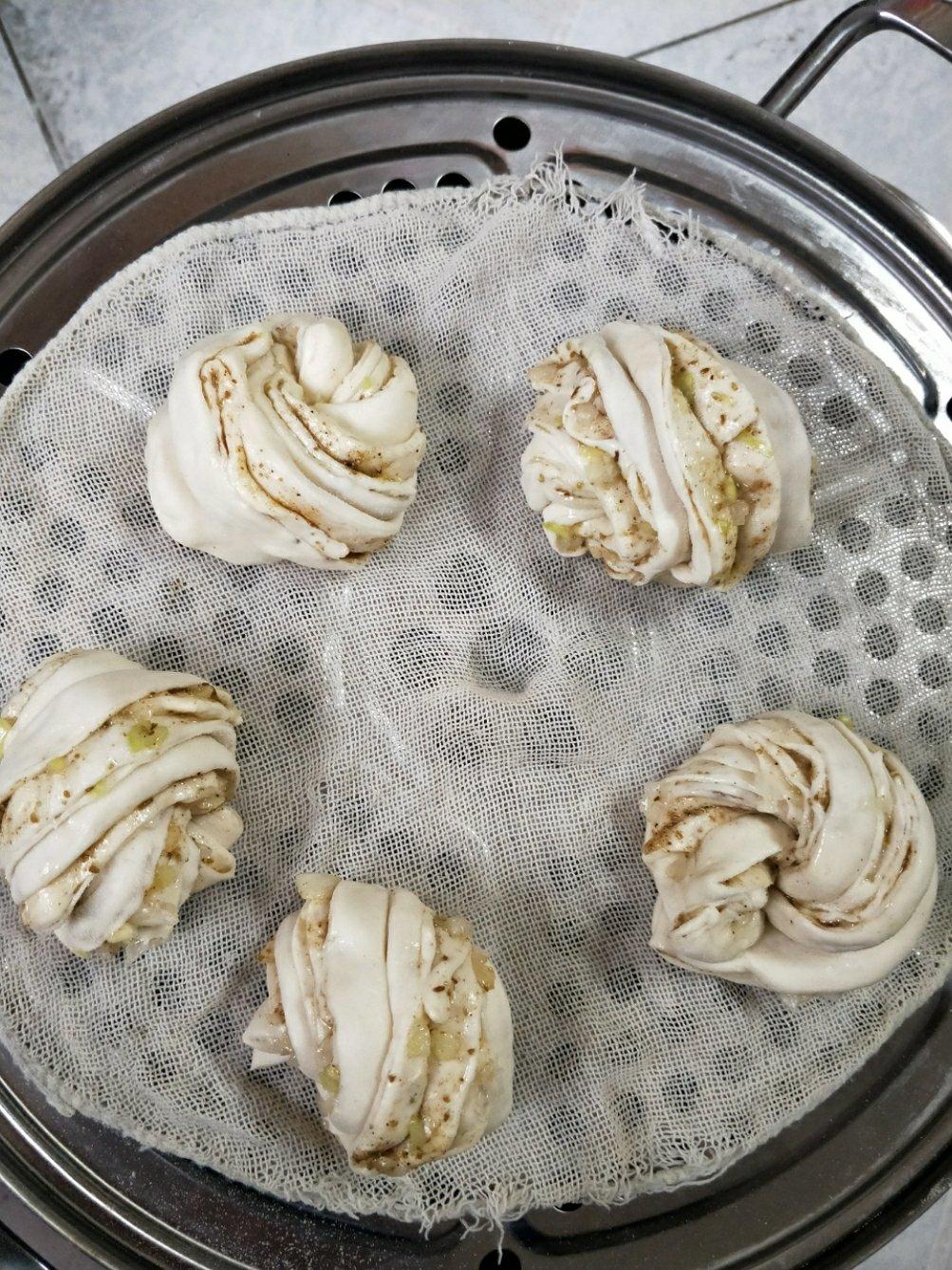 葱油花卷 Steamed Roll