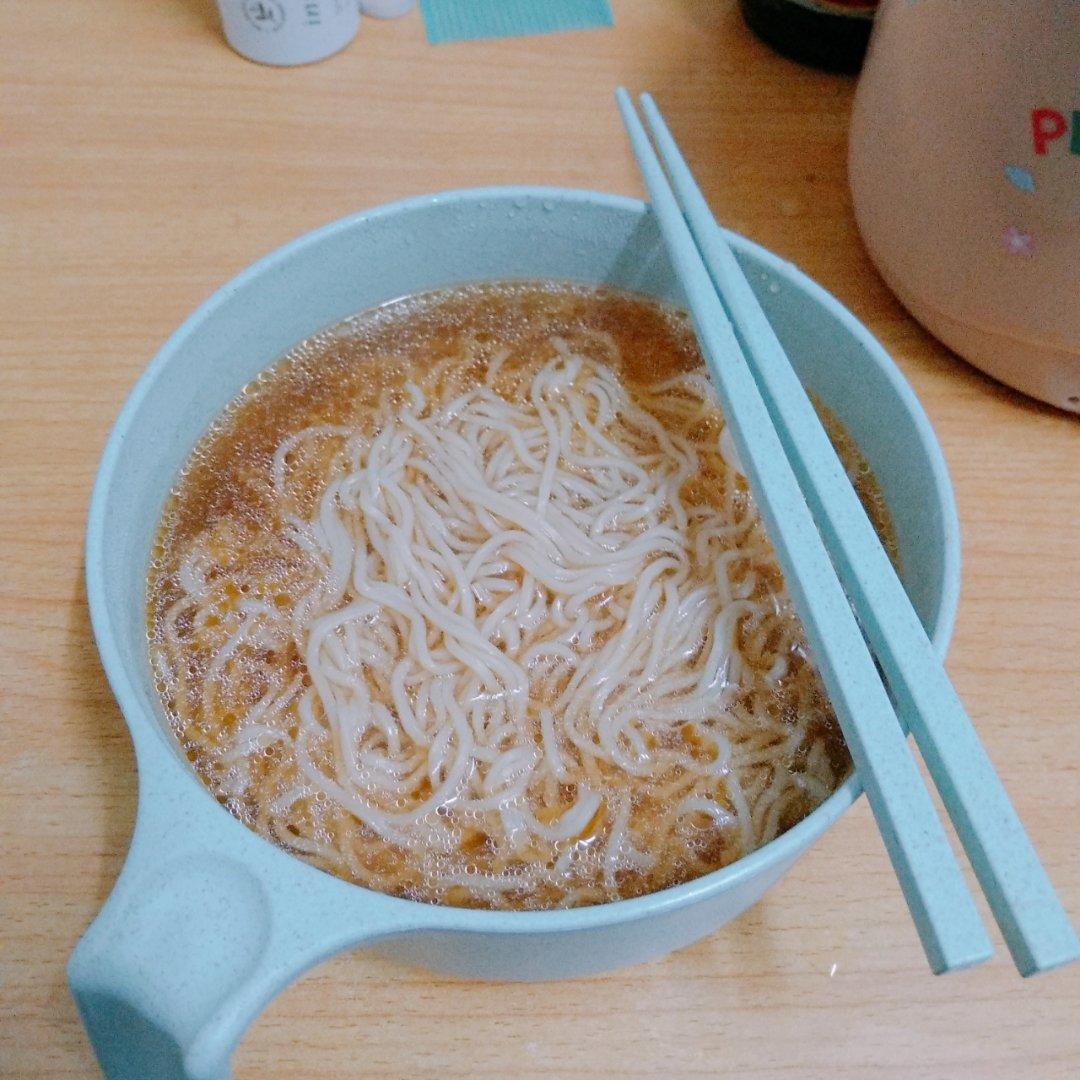 小葱麻油酱油面
