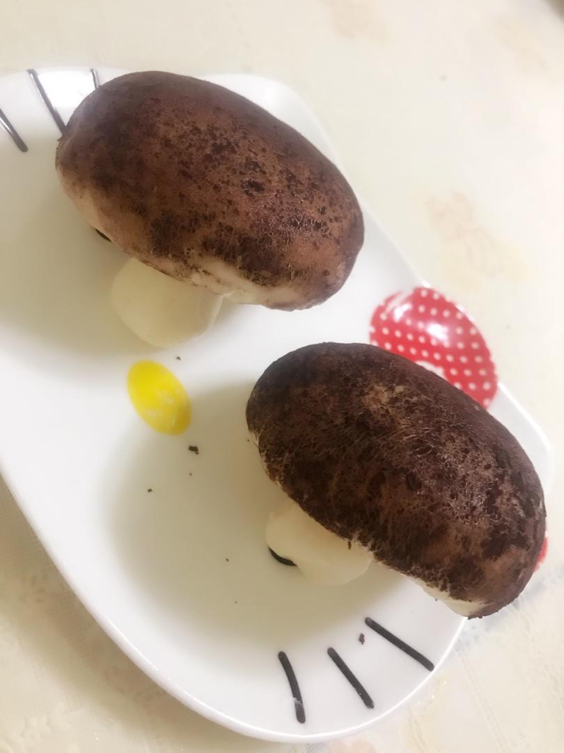 蘑菇包（奶黄馅）