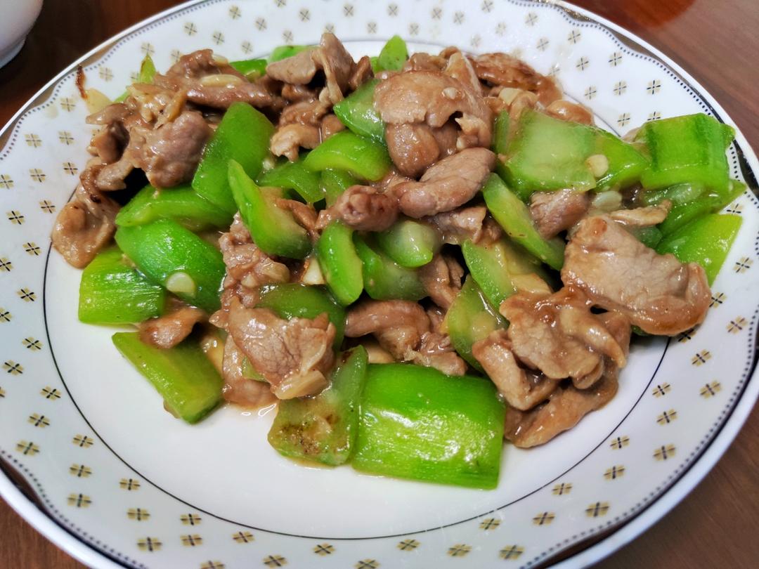家常丝瓜炒肉