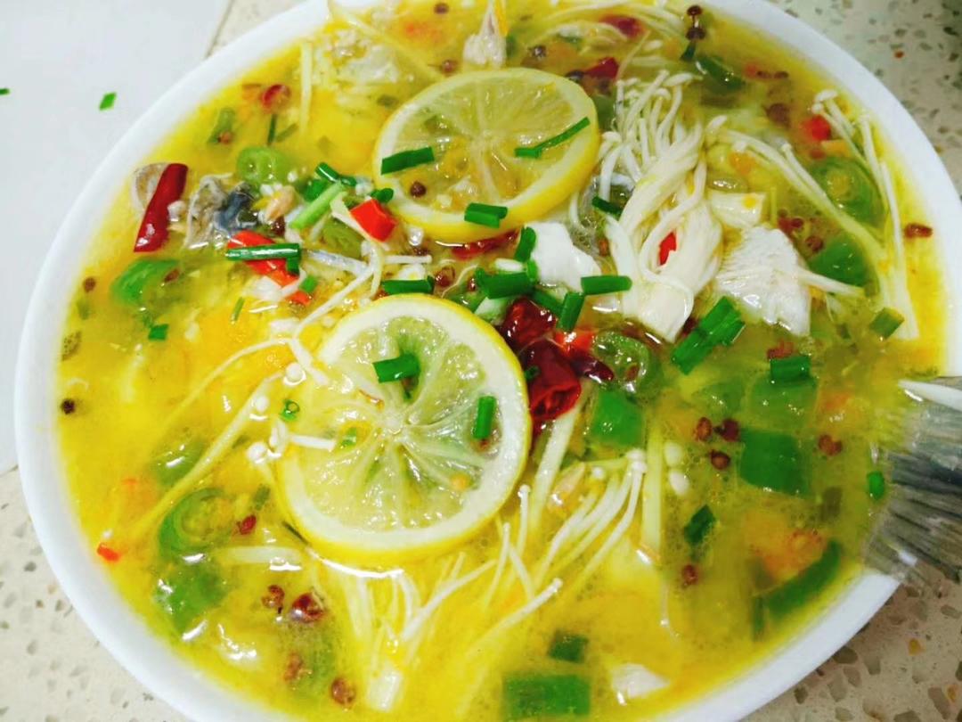 自创金汤鲈鱼的做法