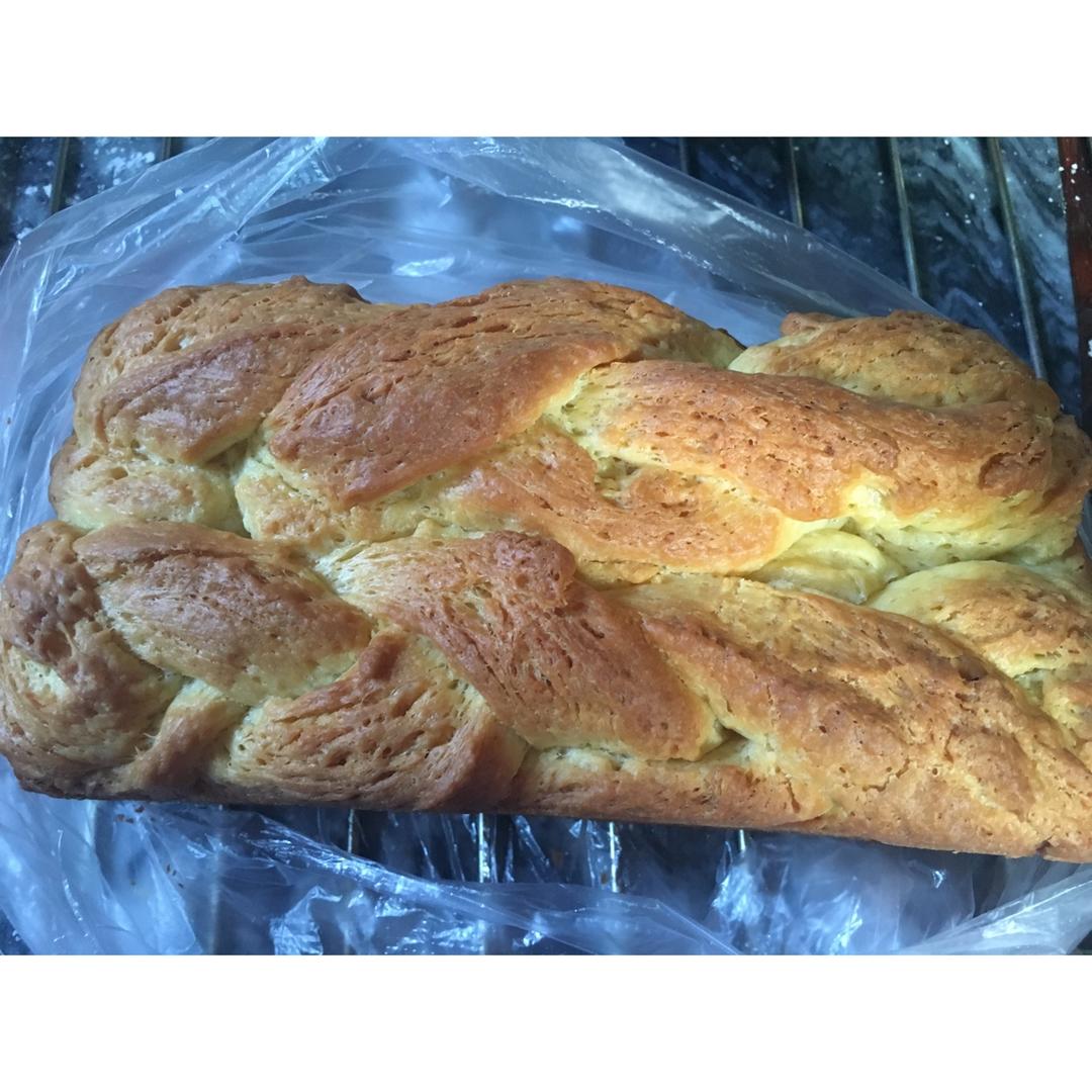 金砖面包－－一个很成功的手撕起酥面包配方