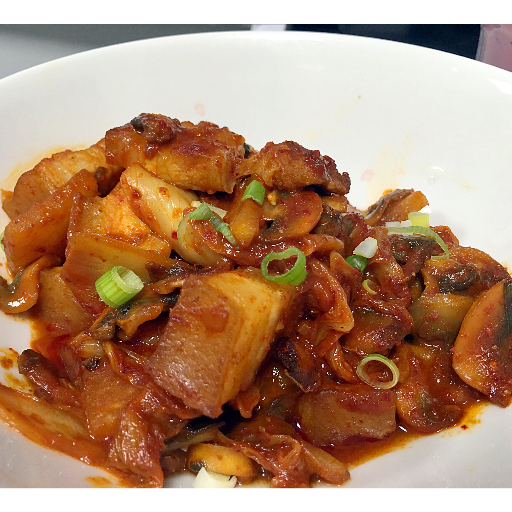 辣白菜炒五花肉