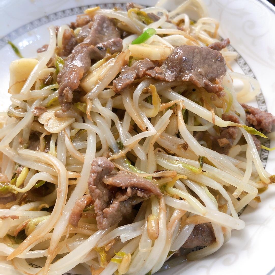 黄豆芽炒肉