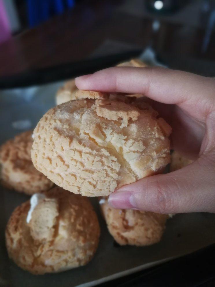 酥皮奶油泡芙--#皮黑森林#