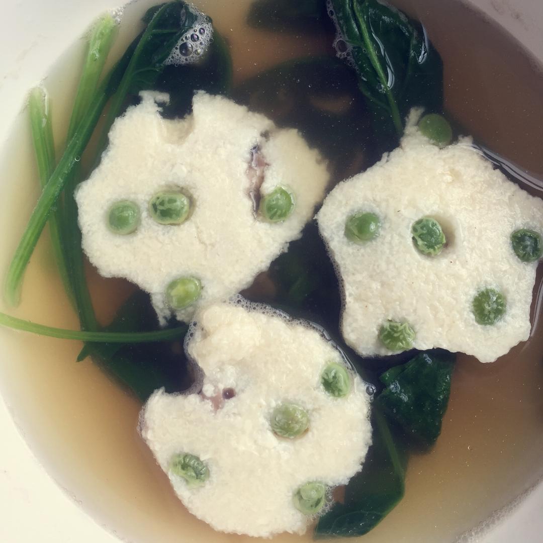 鲜味莲蓬豆腐钵