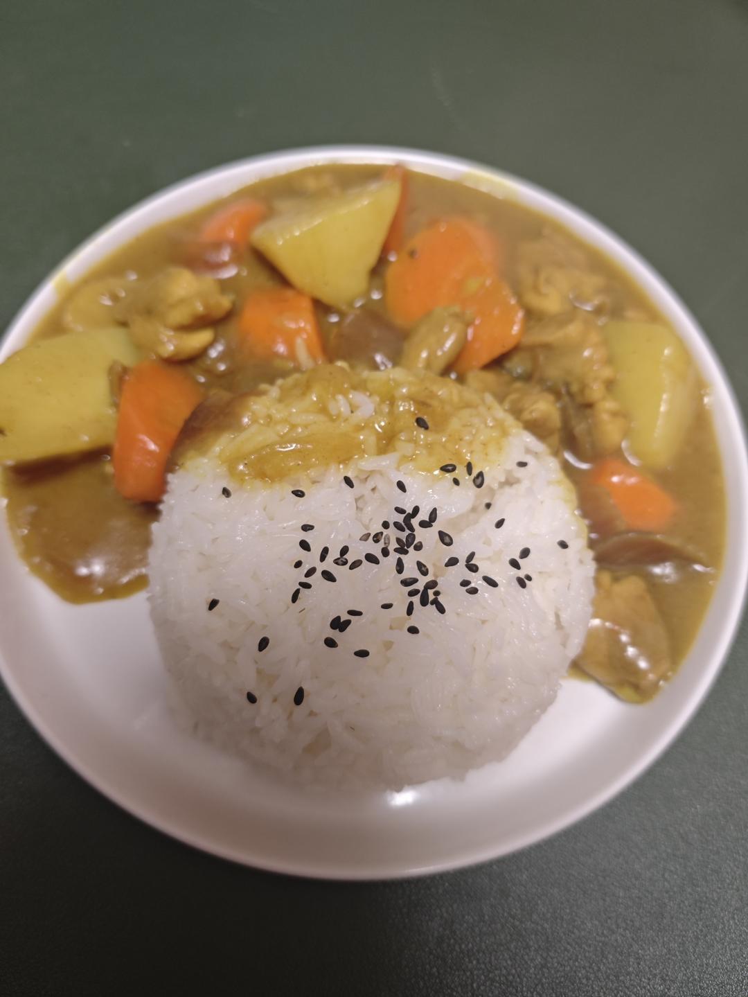 咖喱鸡肉饭