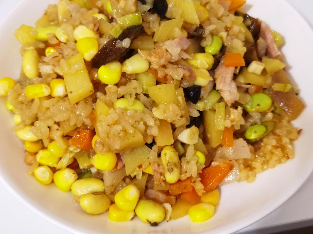 懒人必备～电饭煲腊肠焖饭